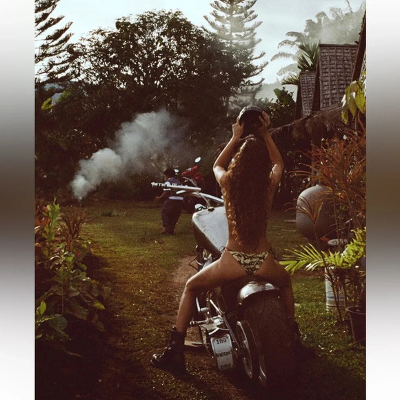 NWT New Vanessa Mooney The Rowan Bikini Set Top Bottom sustainable L - Picture 10 of 12